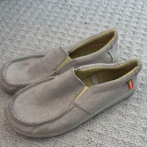 Casual tan/cream Slip-On Shoes